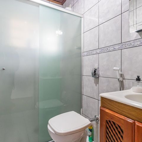 Casa à venda com 161m², 3 quartos e 7 vagasBanheiro