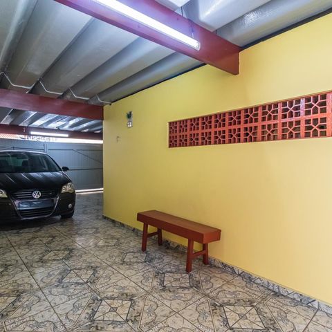 Casa à venda com 161m², 3 quartos e 7 vagasGaragem