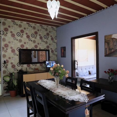 Casa à venda com 597m², 4 quartos e 7 vagas Casa à venda com 597m², 4 quartos e 7 vagasSala de Jantar