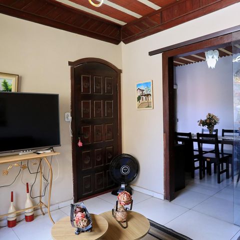 Casa à venda com 597m², 4 quartos e 7 vagas Casa à venda com 597m², 4 quartos e 7 vagasSala