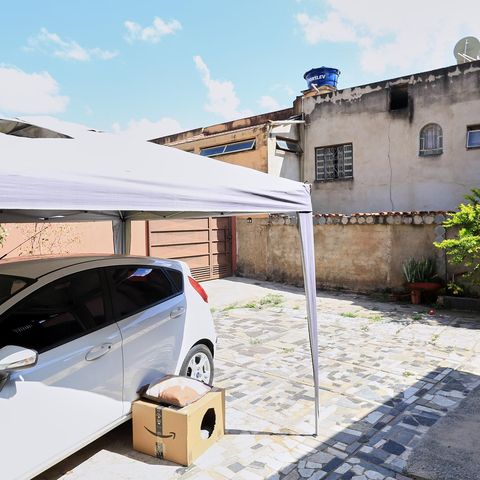 Casa à venda com 597m², 4 quartos e 7 vagas Casa à venda com 597m², 4 quartos e 7 vagasGaragem