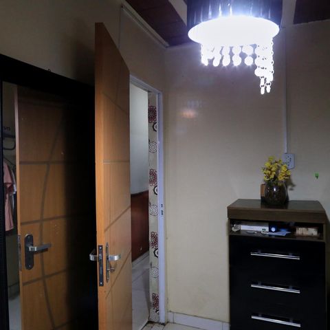 Casa à venda com 597m², 4 quartos e 7 vagas Casa à venda com 597m², 4 quartos e 7 vagasQuarto 1