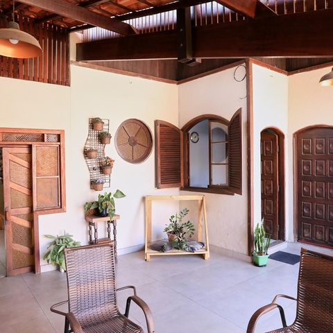Casa à venda com 597m², 4 quartos e 7 vagas Casa à venda com 597m², 4 quartos e 7 vagasVaranda gourmet