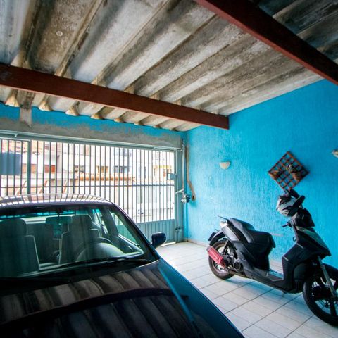 Casa à venda com 125m², 2 quartos e 2 vagas Casa à venda com 125m², 2 quartos e 2 vagasGaragem
