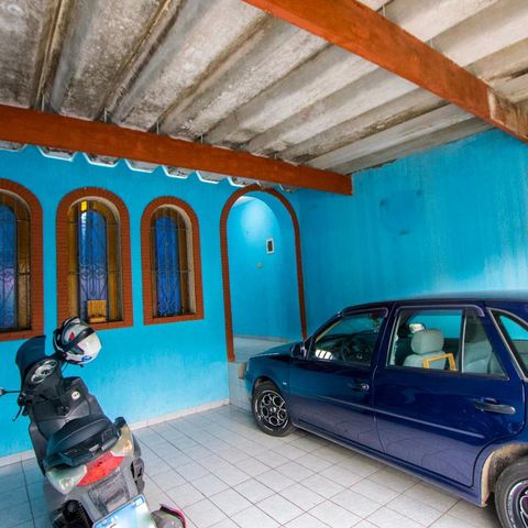 Casa à venda com 125m², 2 quartos e 2 vagas Casa à venda com 125m², 2 quartos e 2 vagasGaragem