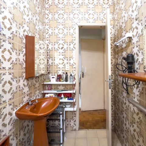 Casa à venda com 167m², 3 quartos e 2 vagas Casa à venda com 167m², 3 quartos e 2 vagasBanheiro da Suíte