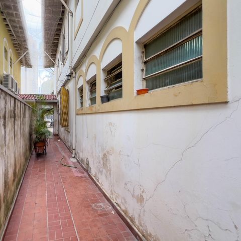 Casa à venda com 167m², 3 quartos e 2 vagas Casa à venda com 167m², 3 quartos e 2 vagasCorredor