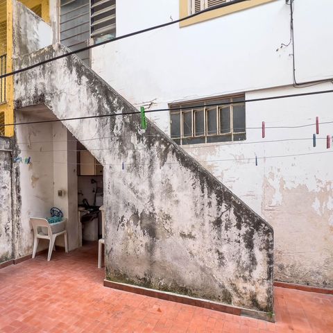 Casa à venda com 167m², 3 quartos e 2 vagas Casa à venda com 167m², 3 quartos e 2 vagasÁrea de serviço