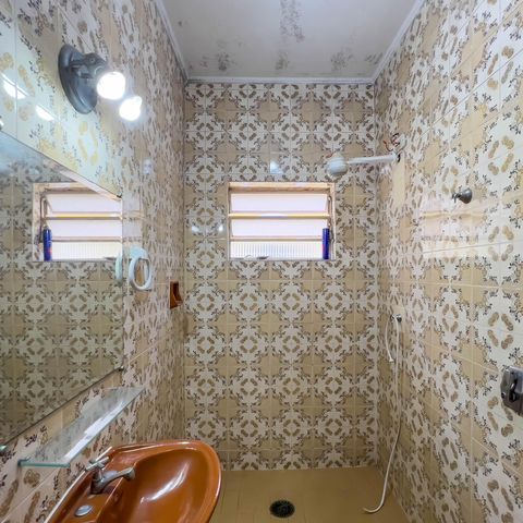 Casa à venda com 167m², 3 quartos e 2 vagas Casa à venda com 167m², 3 quartos e 2 vagasBanheiro Social