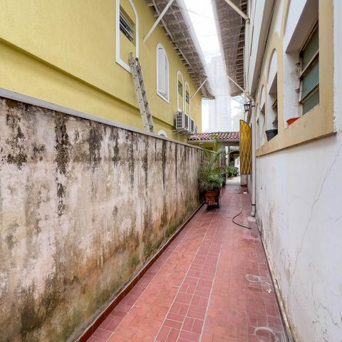 Casa à venda com 167m², 3 quartos e 2 vagas Casa à venda com 167m², 3 quartos e 2 vagasCorredor