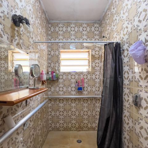Casa à venda com 167m², 3 quartos e 2 vagas Casa à venda com 167m², 3 quartos e 2 vagasBanheiro da Suíte