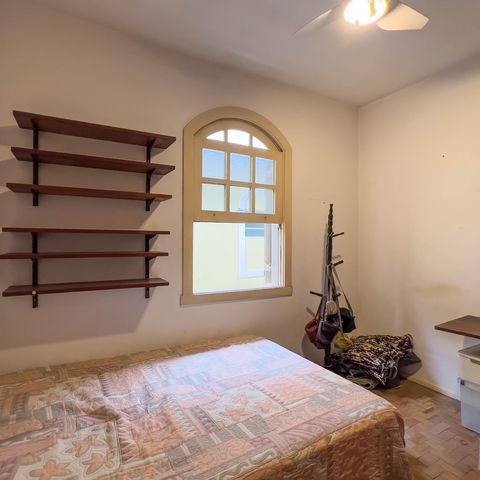 Casa à venda com 167m², 3 quartos e 2 vagas Casa à venda com 167m², 3 quartos e 2 vagasQuarto 1