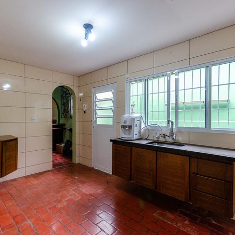 Casa à venda com 340m², 3 quartos e 1 vaga Casa à venda com 340m², 3 quartos e 1 vagaCozinha 1
