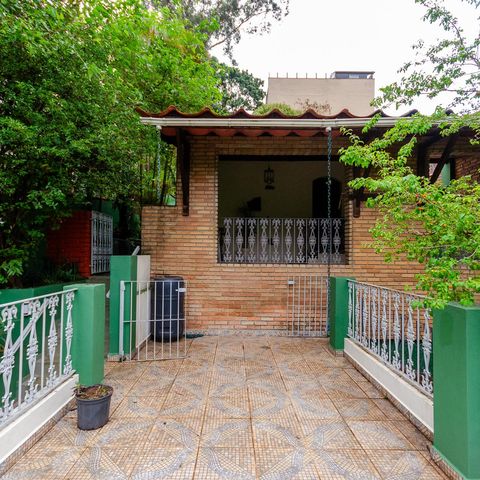 Casa à venda com 340m², 3 quartos e 1 vaga Casa à venda com 340m², 3 quartos e 1 vagaÁrea externa