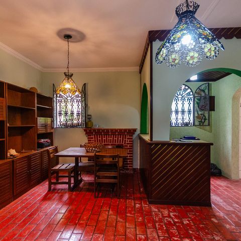 Casa à venda com 340m², 3 quartos e 1 vaga Casa à venda com 340m², 3 quartos e 1 vagaSala