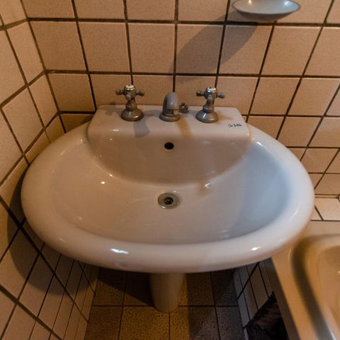 Casa à venda com 340m², 3 quartos e 1 vaga Casa à venda com 340m², 3 quartos e 1 vagaSuíte - Banheiro