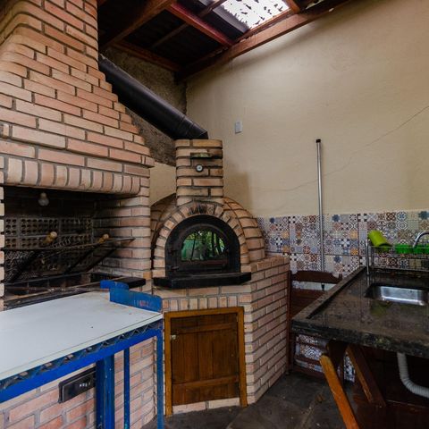 Casa à venda com 340m², 3 quartos e 1 vaga Casa à venda com 340m², 3 quartos e 1 vagaChurrasqueira