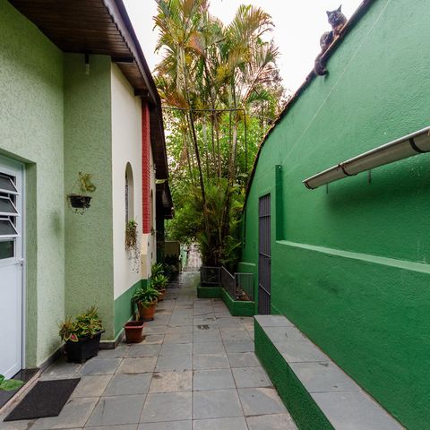 Casa à venda com 340m², 3 quartos e 1 vaga Casa à venda com 340m², 3 quartos e 1 vagaÁrea externa