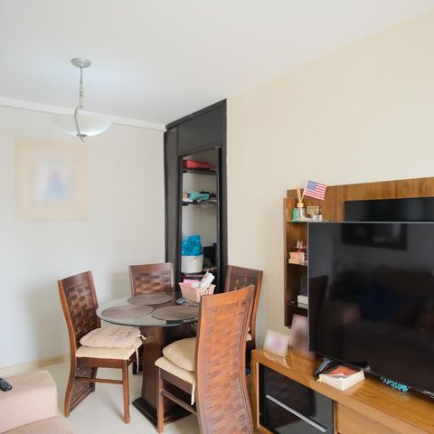 Apartamento à venda com 57m², 2 quartos e 1 vagaSala