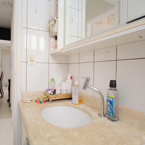 Apartamento à venda com 57m², 2 quartos e 1 vagaBanheiro