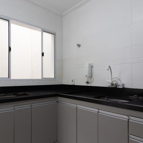 Casa de condomínio à venda com 56m², 2 quartos e 1 vaga Casa de condomínio à venda com 56m², 2 quartos e 1 vagaCozinha