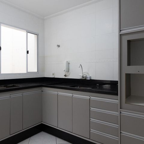 Casa de condomínio à venda com 56m², 2 quartos e 1 vaga Casa de condomínio à venda com 56m², 2 quartos e 1 vagaCozinha