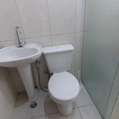 Casa de condomínio à venda com 56m², 2 quartos e 1 vaga Casa de condomínio à venda com 56m², 2 quartos e 1 vagaBanheiro Social