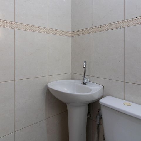 Casa de condomínio à venda com 56m², 2 quartos e 1 vaga Casa de condomínio à venda com 56m², 2 quartos e 1 vagaBanheiro Social