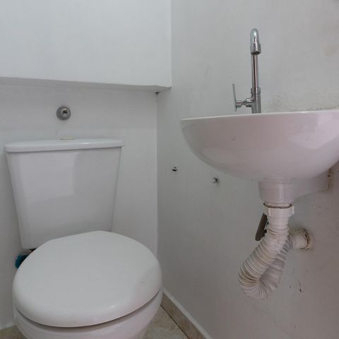Casa de condomínio à venda com 56m², 2 quartos e 1 vaga Casa de condomínio à venda com 56m², 2 quartos e 1 vagaLavabo