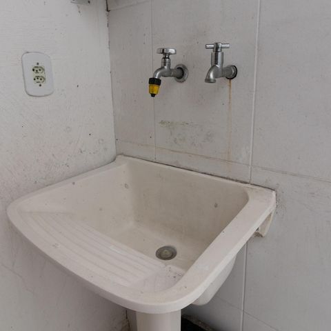 Casa de condomínio à venda com 56m², 2 quartos e 1 vaga Casa de condomínio à venda com 56m², 2 quartos e 1 vagaÁrea de Serviço
