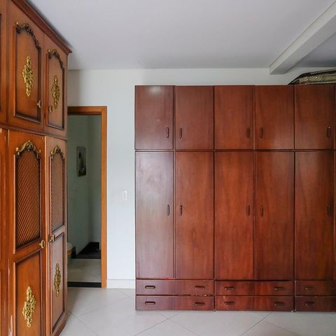 Casa à venda com 249m², 3 quartos e 3 vagasSuíte 2