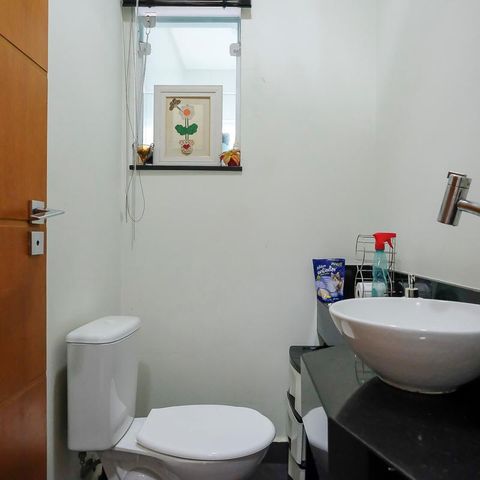 Casa à venda com 249m², 3 quartos e 3 vagasLavabo