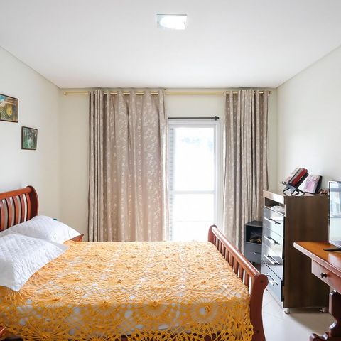 Casa à venda com 249m², 3 quartos e 3 vagasSuíte 1