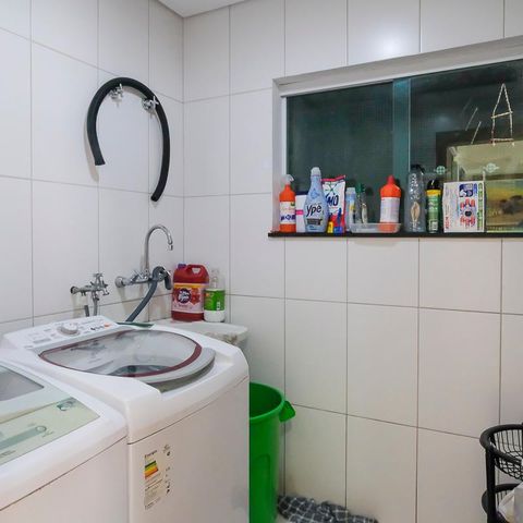 Casa à venda com 249m², 3 quartos e 3 vagasÁrea de Serviço