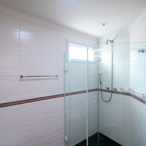 Apartamento à venda com 188m², 3 quartos e 4 vagasBanheiro da Suíte 1