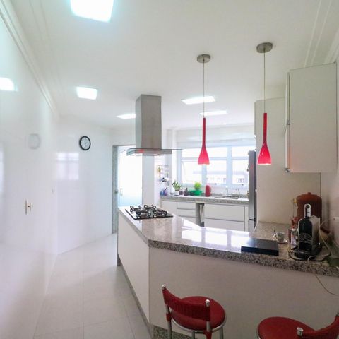 Apartamento à venda com 188m², 3 quartos e 4 vagasBanheiro da Suíte 3