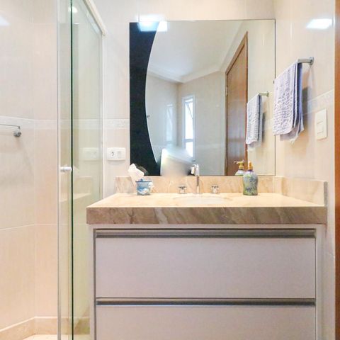 Apartamento à venda com 188m², 3 quartos e 4 vagasBanheiro da Suíte 2