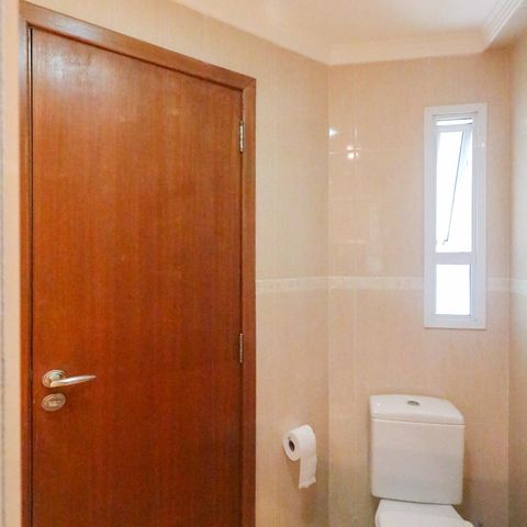 Apartamento à venda com 188m², 3 quartos e 4 vagasBanheiro da Suíte 2
