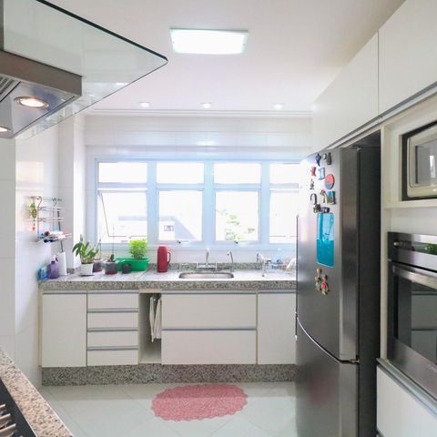 Apartamento à venda com 188m², 3 quartos e 4 vagasCozinha