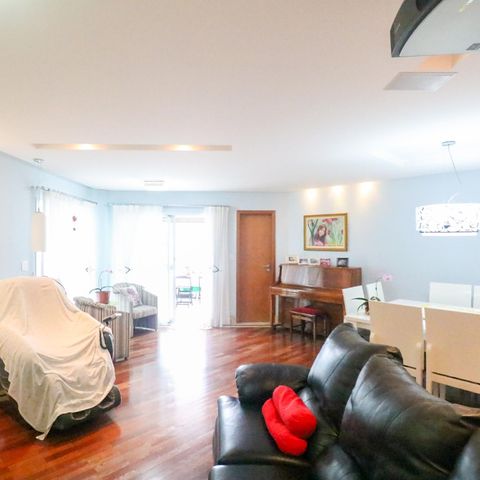 Apartamento à venda com 188m², 3 quartos e 4 vagasSala