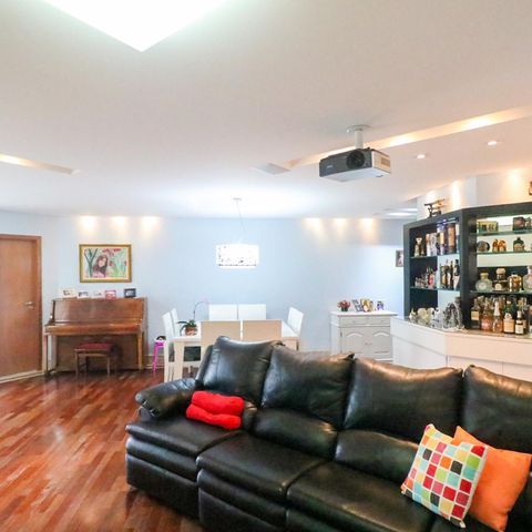 Apartamento à venda com 188m², 3 quartos e 4 vagasSala