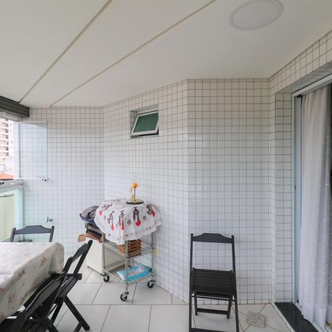 Apartamento à venda com 188m², 3 quartos e 4 vagasVaranda da Sala