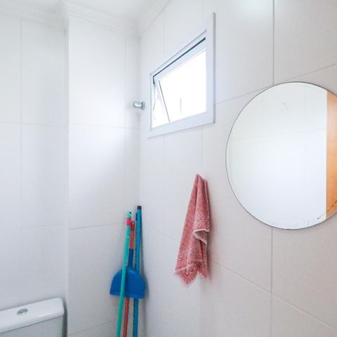 Apartamento à venda com 188m², 3 quartos e 4 vagasBanheiro de Serviço