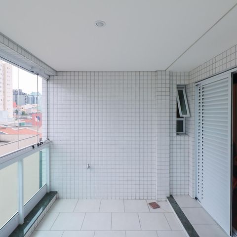 Apartamento à venda com 188m², 3 quartos e 4 vagasVaranda da Suíte 1 e 2