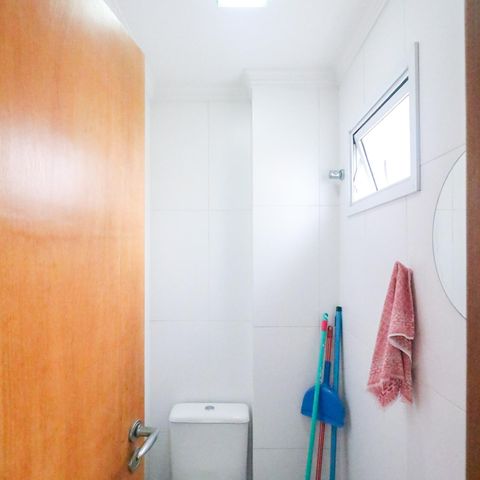 Apartamento à venda com 188m², 3 quartos e 4 vagasBanheiro de Serviço