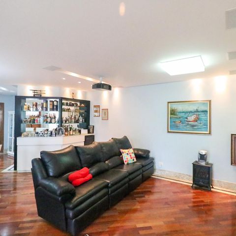 Apartamento à venda com 188m², 3 quartos e 4 vagasSala