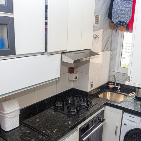 Apartamento à venda com 38m², 2 quartos e sem vagaCozinha e Área de Serviço