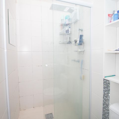 Casa à venda com 82m², 2 quartos e 2 vagas Casa à venda com 82m², 2 quartos e 2 vagasBanheiro da Suíte 2