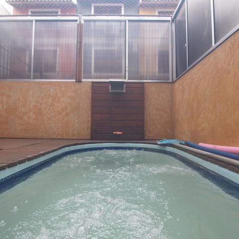 Casa à venda com 82m², 2 quartos e 2 vagas Casa à venda com 82m², 2 quartos e 2 vagasÁrea Externa