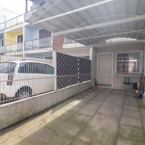 Casa à venda com 82m², 2 quartos e 2 vagas Casa à venda com 82m², 2 quartos e 2 vagasÁrea Externa